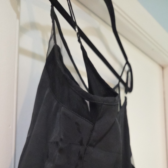 Women's Black Cami Tank Top, Size L - Picture 8 of 9